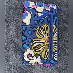 EUC Vera Bradley Wallet